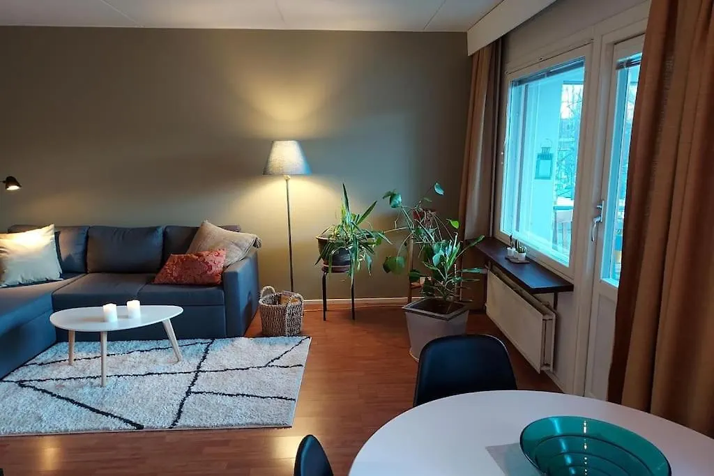 Cosy Two Rooms Apartment In Helsinki